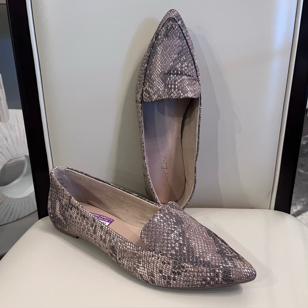 Essex Lane Python Snake Reptile Pointed Toe Taupe Flat Loafer Shoes 8 EUC